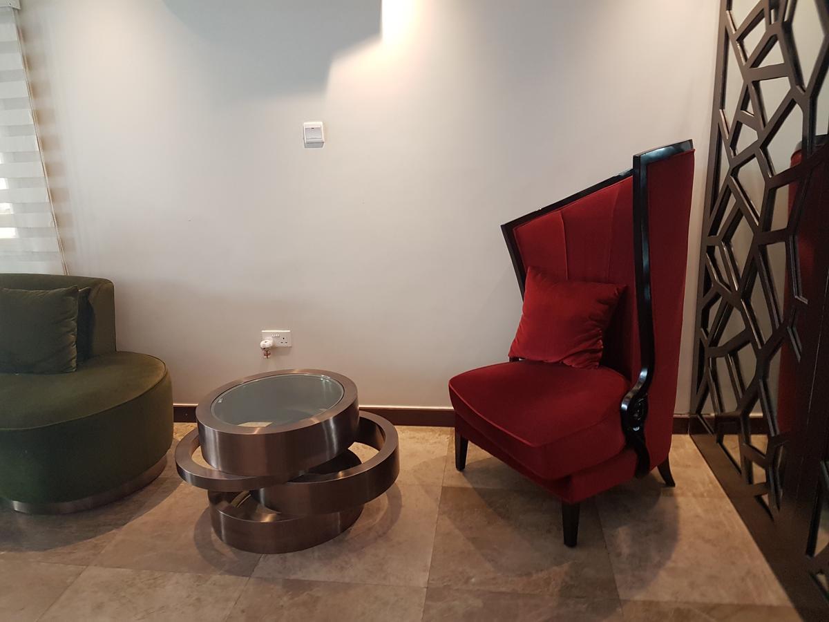 Check Inn Hotel 阿布贾 外观 照片