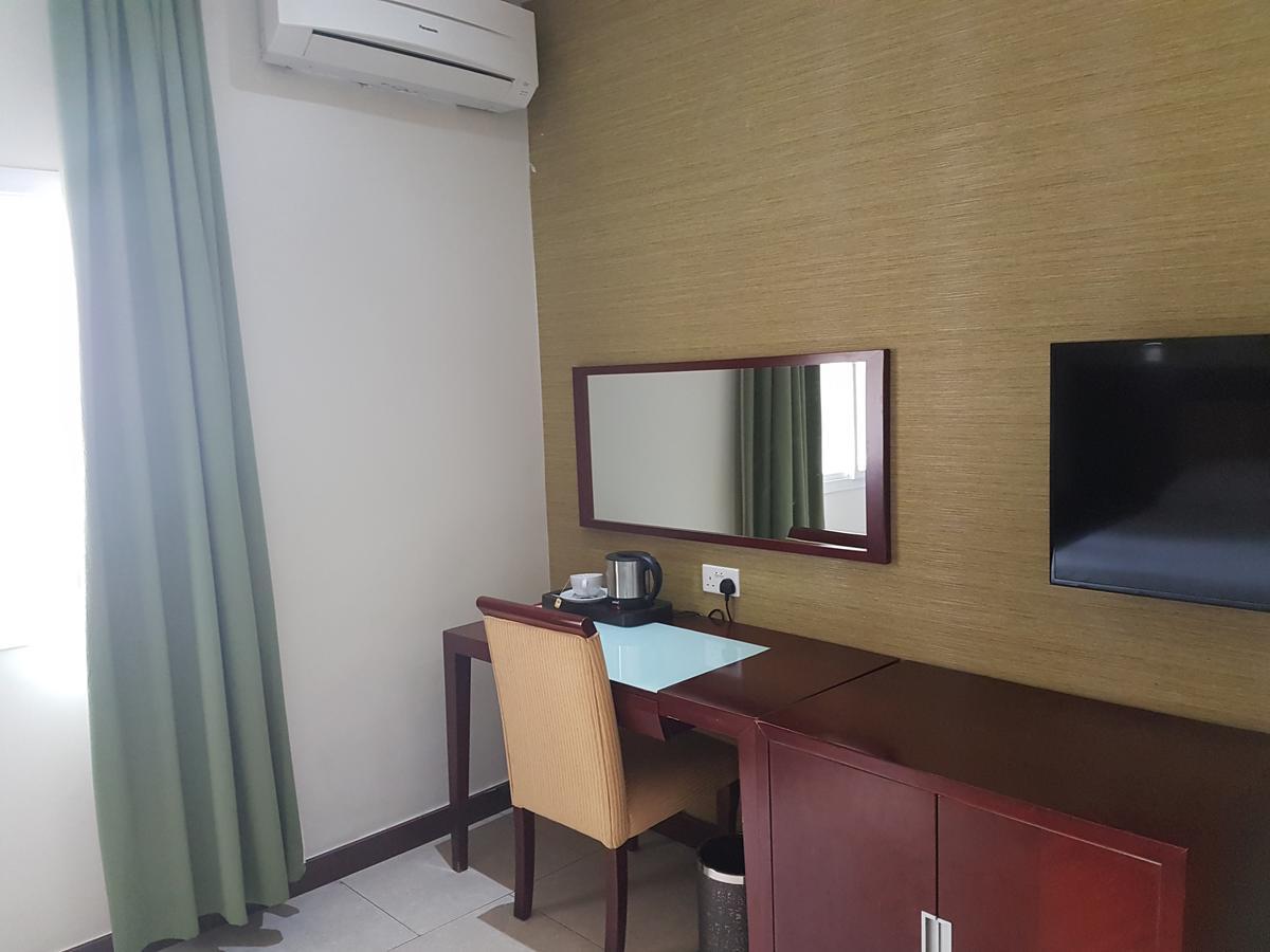 Check Inn Hotel 阿布贾 外观 照片