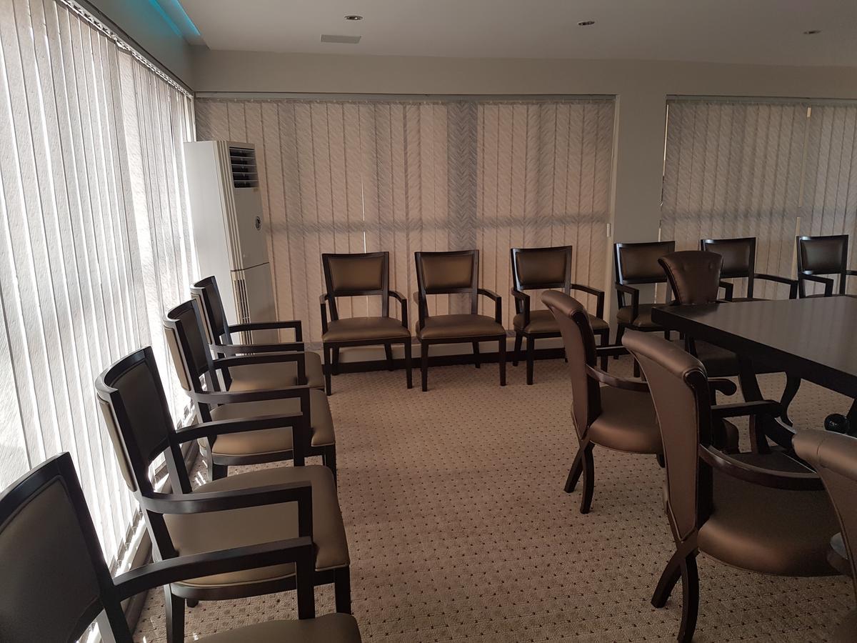 Check Inn Hotel 阿布贾 外观 照片